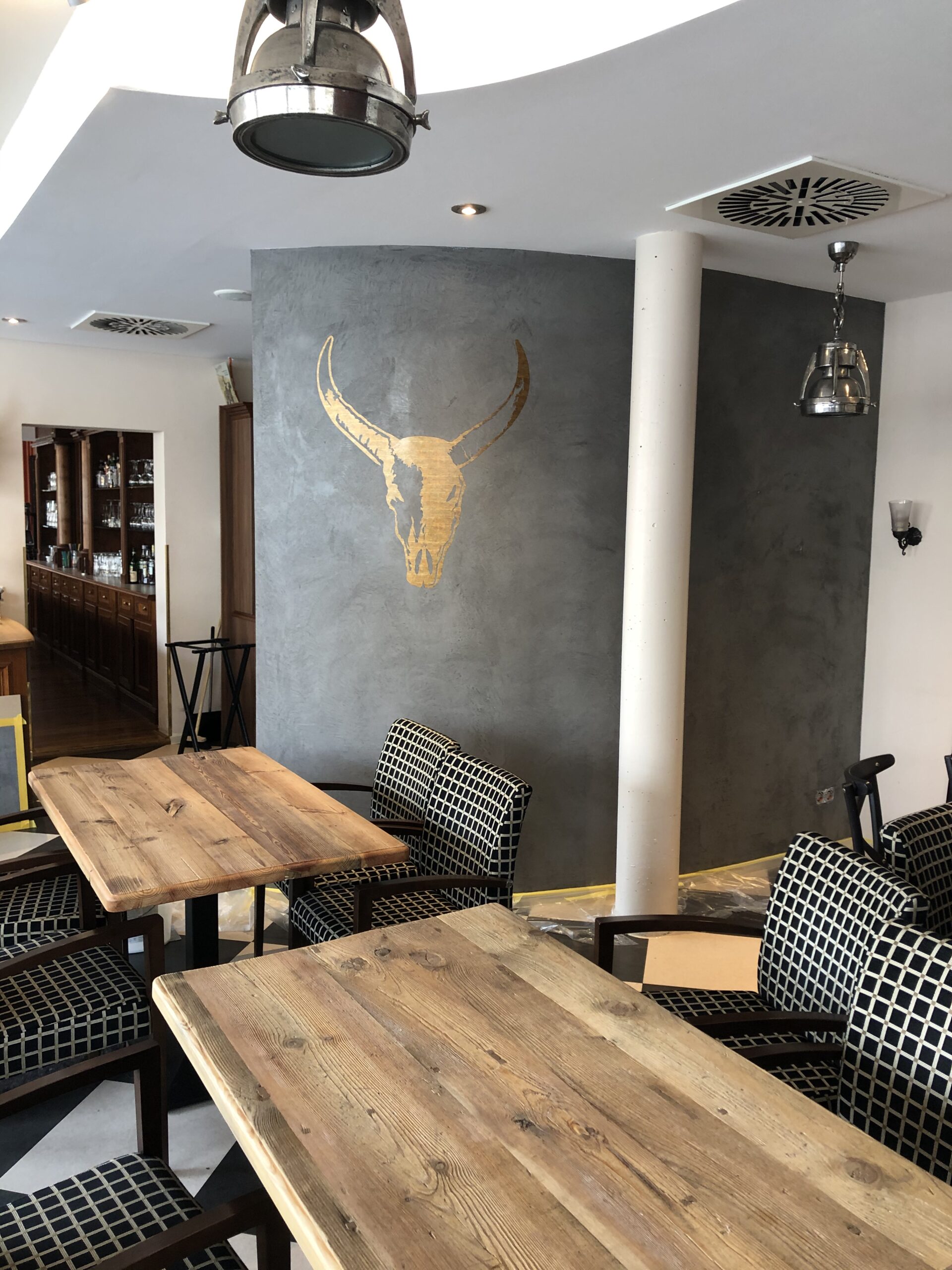 IMG 3285 scaled - Maler in Rostock Ronny Rohde - fugenloses Bad Rostock, Wandgestaltung Rostock